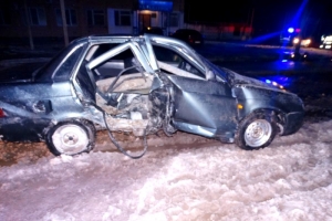 В Астрахани полиция проводит процессуальную проверку по факту гибели пассажирки легкового автомобиля