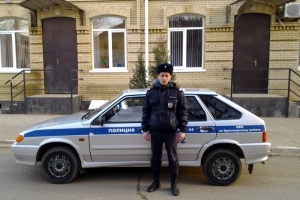 В Астраханской области полицейский в свободное от службы время задержал подозреваемого в совершении преступления