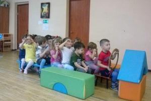 В Астраханской области полицейские провели урок безопасности дорожного движения для воспитанников детского сада