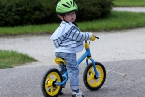 Осторожно, велосипед! Астраханские медики просят родителей внимательно следить за детьми-велосипедистами
