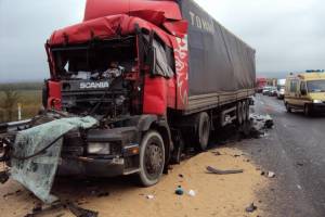 В России отмечается высокая аварийность по вине водителей грузовиков, принадлежащих физлицам