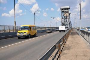 В Астрахани ограничат движение по Старому мосту