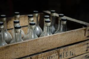В Астрахань пытались провезти пять с половиной тысяч бутылок контрафактного алкоголя