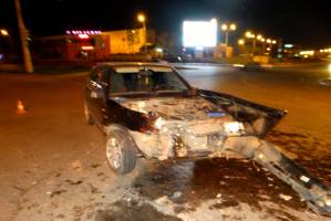 Серьезное ДТП в Астрахани: водитель выехал на красный