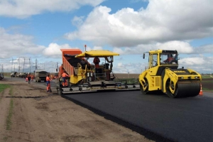 Несмотря на финансовые трудности, в Астраханской области будет продолжаться строительство и ремонт дорог