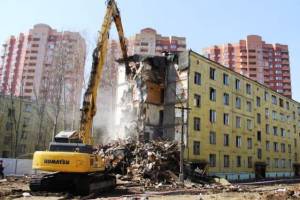 Астраханская область оказалась в числе регионов, которые могут не выполнить программу по расселению аварийного жилья
