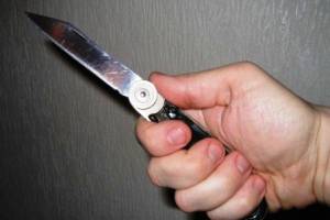 Пьяный житель Астраханской области угрожал жене ножом