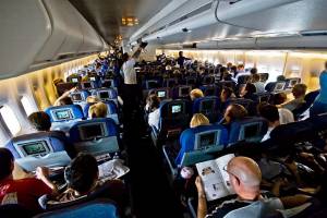 В России двух пассажирок самолета оштрафовали за пение