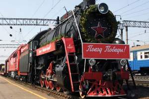 Астраханцы познакомились с легендарным ретро-поездом "Победа"