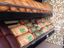 В Астрахани выпустили хлеб с информацией о долгах