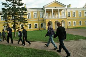 В России сиротам разрешат оставаться в детдомах до 23 лет