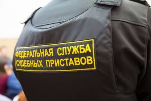 В Астрахани судебные приставы разместили долговую памятку на хлебной продукции