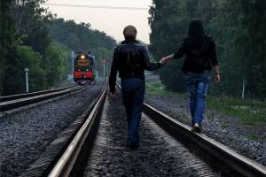 В Астраханской области зафиксировано 3 случая травмирования граждан в зоне движения поездов