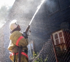 Неосторожное обращение с огнём – частая причина пожаров