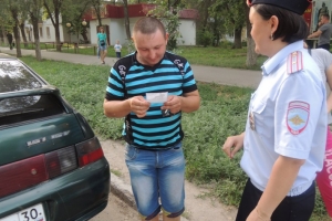 В Астраханской области дорожные полицейские провели «Единый день безопасности дорожного движения»