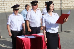 В Астрахани прошла торжественная церемония принятия Присяги сотрудника органов внутренних дел молодыми полицейскими