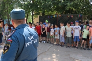 Безопасность подрастающего поколения – на контроле Главного управления МЧС России по Астраханской области