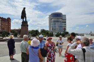 Астраханцы могут стать участниками бесплатных пешеходных экскурсий
