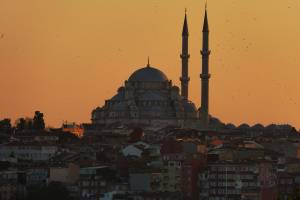 Продажа путевок в Турцию сбила цены на другие направления