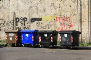 В Астрахани тарифы на вывоз мусора выше, чем в Москве