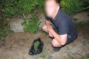 В Астрахани благодаря 13-летнему подростку задержаны наркоманы