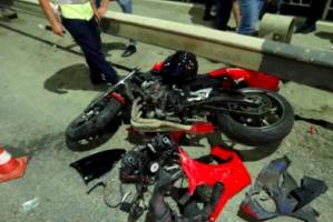 В Астрахани в ДТП пострадал мотоциклист без прав