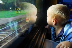 Билеты для астраханских школьников на дальние поезда теперь будут доступны онлайн
