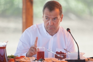 Дмитрий Медведев: Село остается защищенным – это позиция государства