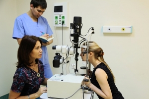В Астраханской области выросла укомплектованность лечебных учреждений офтальмологами