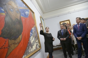 В Астрахани открылась выставка «Россия Ильи Глазунова»