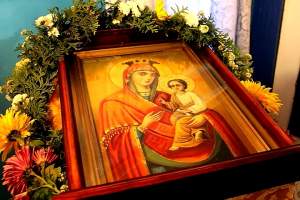 Православные отмечают праздник иконы Божьей Матери "Скоропослушница"