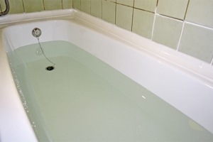 В Астраханской области пьяный мужчина захлебнулся в ванной
