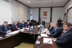 Губернатор Александр Жилкин принял участие в приёме граждан под руководством Владимира Устинова