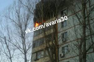 В Астрахани сгорели три балкона в многоэтажном доме