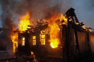 В Лиманском районе Астраханской области сгорел жилой дом