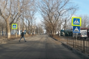 Астраханские полицейские проверили состояние дорог около школ