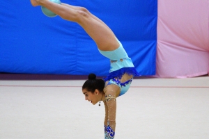 Более 700 спортсменок принимают участие в первенстве по художественной гимнастике