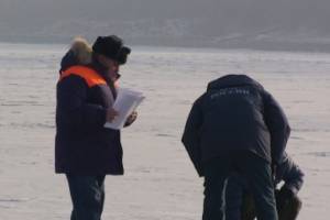 6-летняя девочка погибла, провалившись под лед, в Астраханской области