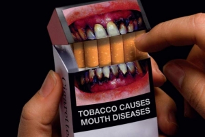 На пачках сигарет появятся новые устрашающие картинки