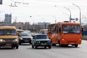 Астраханцы начали экономить на общественном транспорте
