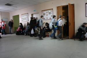 Астраханские школы на карантин не закрывают