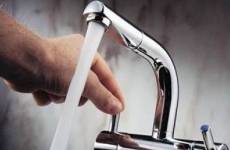Прокуратура Приволжского района в судебном порядке потребовала обеспечить жителей пяти муниципалитетов питьевой водой