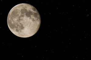 Учёные подсчитали примерный возраст Луны
