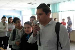 Подростков из Астраханской области проверили смокелайзером