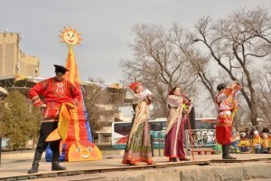Астраханцы встретят Масленицу народными гуляньями в парке «Аркадия»