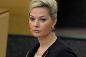 Марию Максакову единогласно исключили из «Единой России»