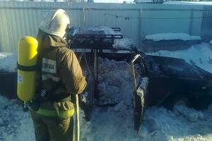 На улице Дзержинского в Астрахани горела машина