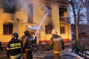 В Волгограде из-за пожара в многоквартирном доме остались без жилья 15 семей