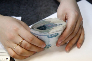 В Астрахани бывший школьный главбух присвоила себе 120 тысяч рублей
