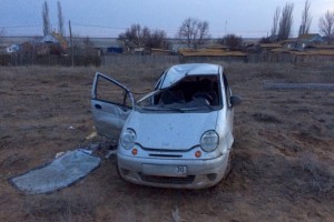 В Астраханской области перевернулась иномарка, водитель оказался нетрезв